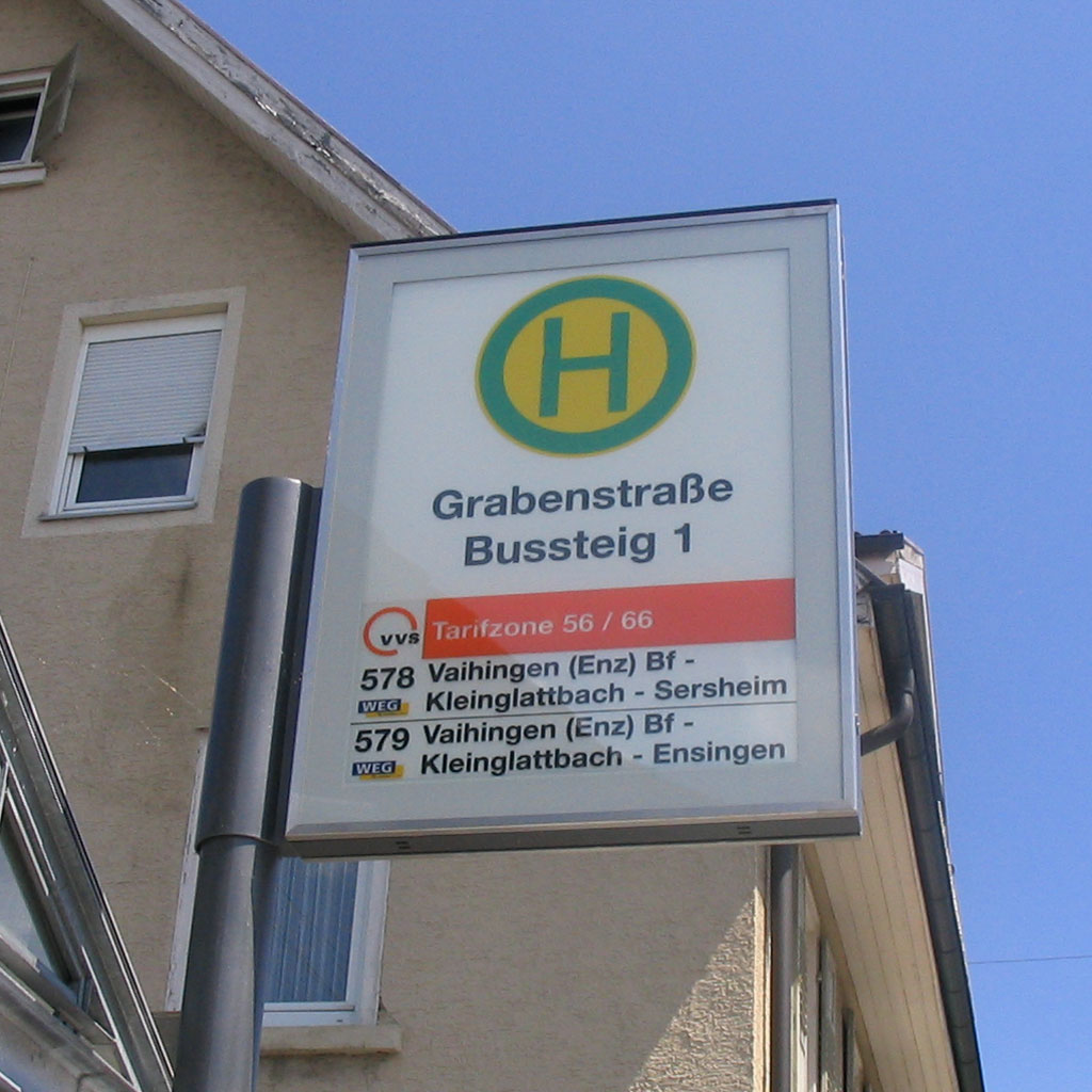 B3 Fahnenschild in Vaihingen