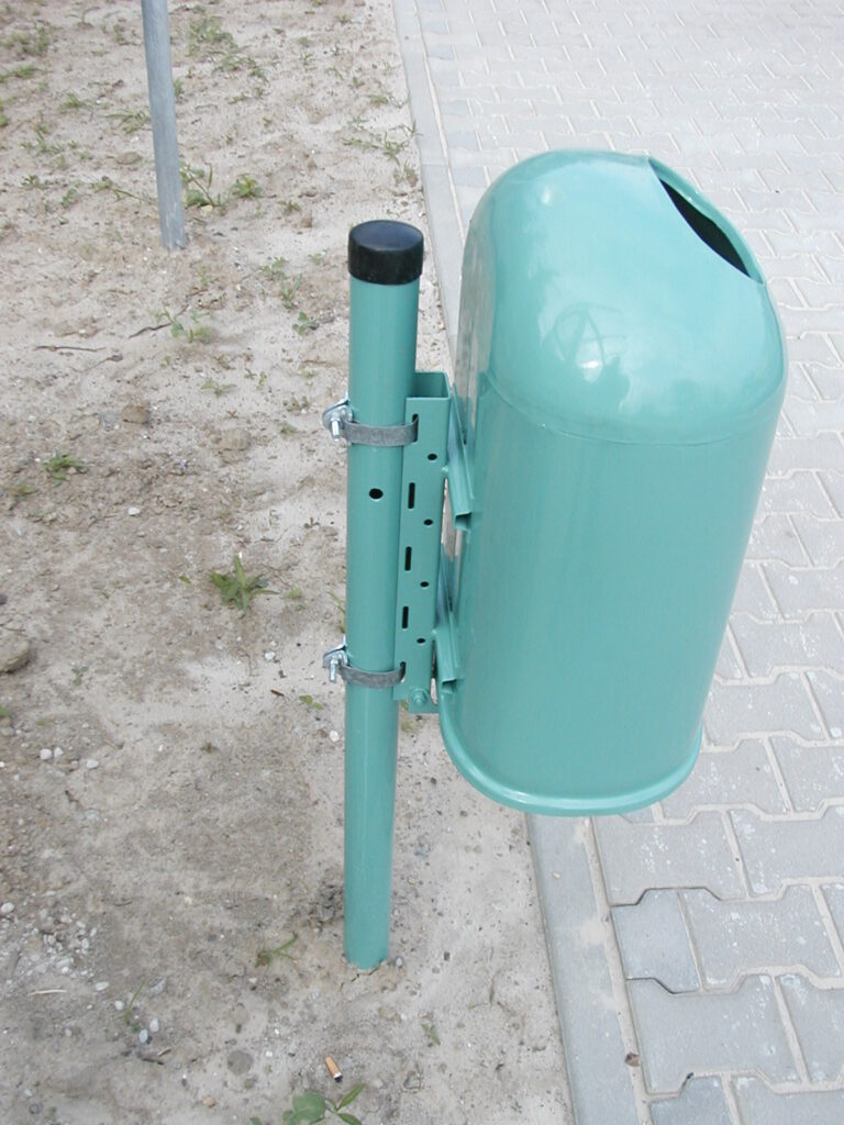 Befestigung am Masten