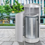 Abfallbehälter M-90 geöffnet mit Innenbehälter