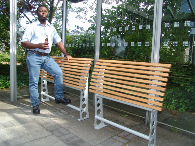 Anlehnstützbank LEAN (Holz)