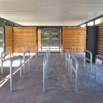 Zugangsgesicherter Innenbereich FAA PROTECT mit Fahrradbügeln