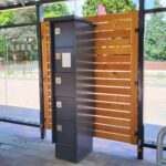 Ladeschrank in der Fahrradüberdachung System PROTECT in Sagehorn