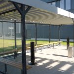 Separater Bereich für Raucher in der neuen Überdachung PROTECT