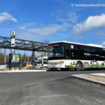 Busbahnhof Rodewisch mit doppelzeiliger Überdachung System O und MODULAR-F mit DFI Anzeige