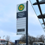 Fahrgastinformationssystem MODULAR-F mit DFI Anzeige am Busbahnhof Rodewisch