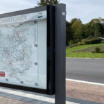 Informationsvitrinen mit LED-Beleuchtung für Aushänge am Rodewischer Busbahnhof