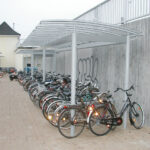 Fahrradabstellanlage System BASIC mit Bogendach