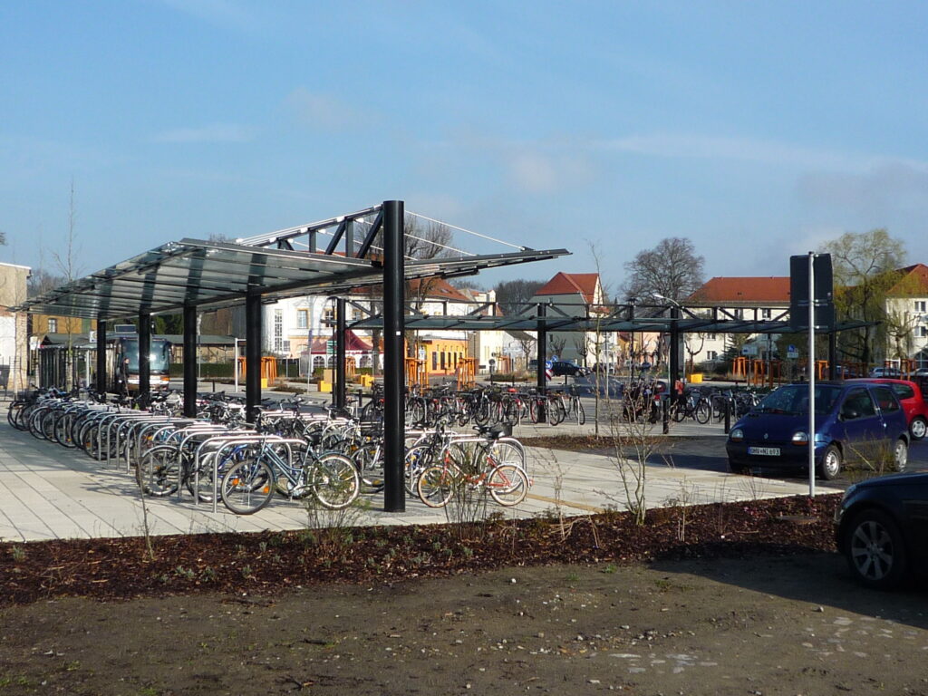 Fahrradabstellanlage System O doppelzeilig mit Fahrradbügel Typ U