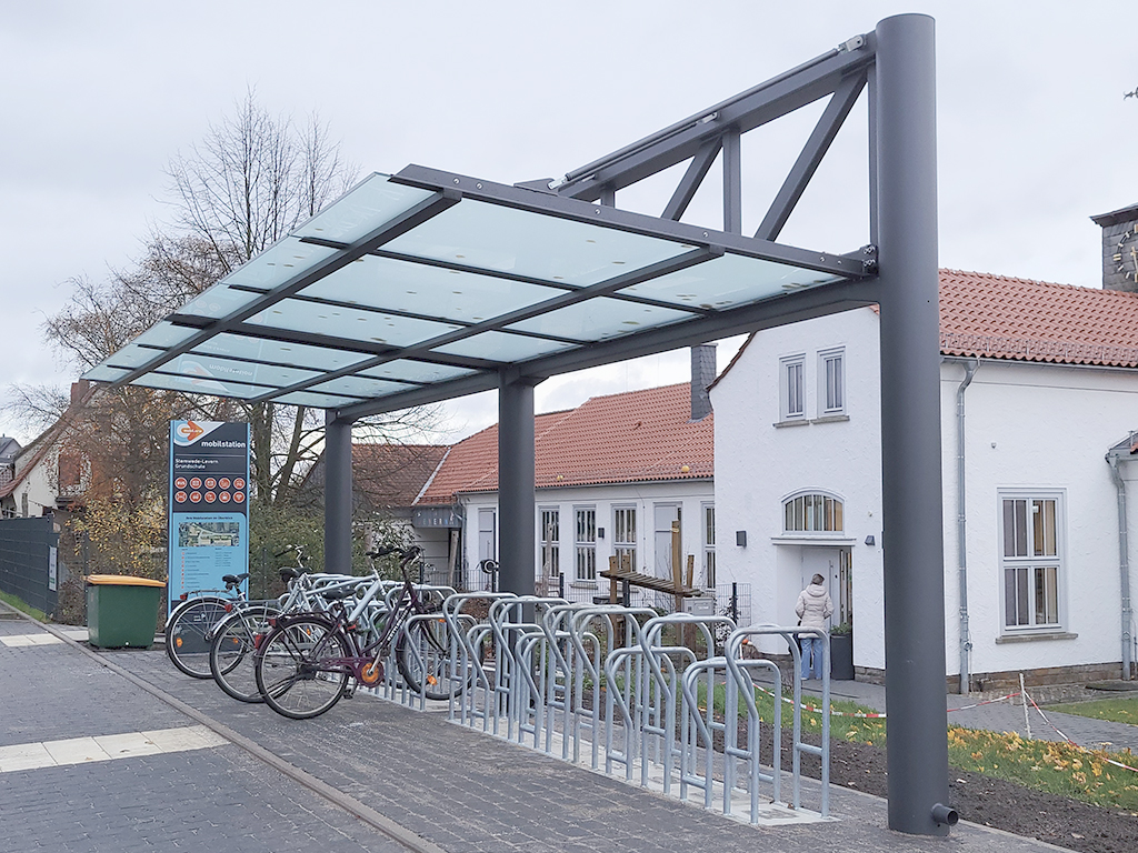 System O als einzeilige Fahrradüberdachung in Stemwede-Levern