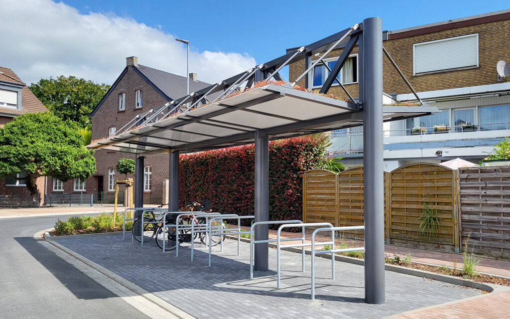 Fahrradüberdachung System O DZ mit Gründach in Kerken Aldekerk