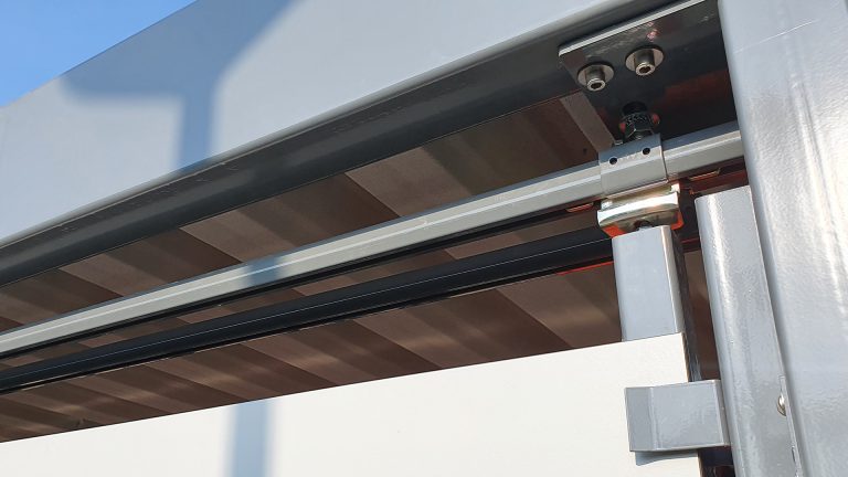 Detail Schiebetür Fahrradhaus PROTECT