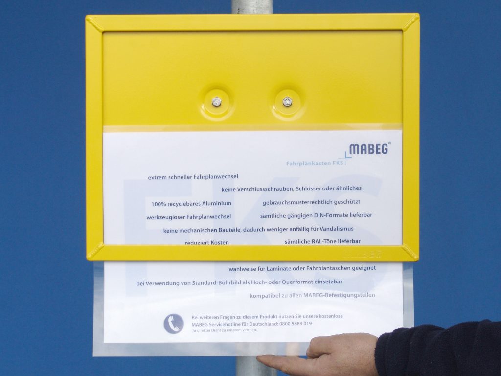 5. Plan im Rahmen ganz nach oben schieben