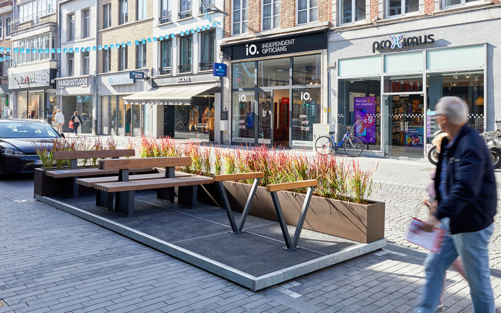 Green City Spot in Parktasche