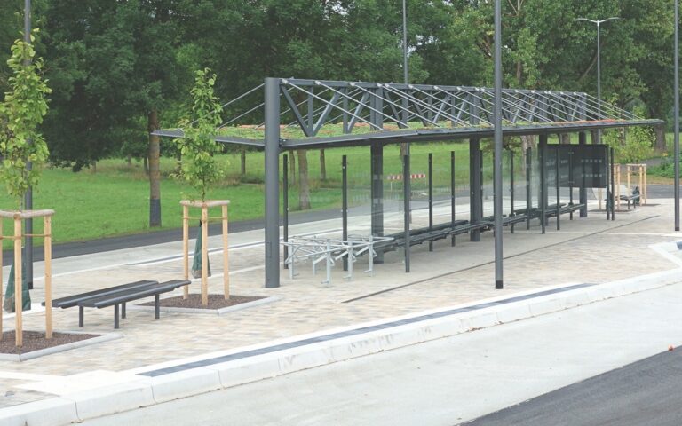 ZOB Hammelburg mit doppelzeiliger Überdachung System O