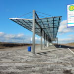 Businsel ZOB Heskem mit FGI Schildeinheit vor Überdachung System O DZ