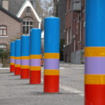 reflektierende Streifen an den Pollern