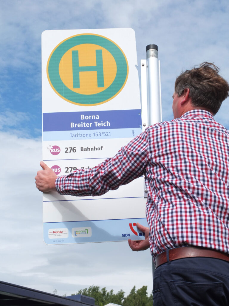 neues Schild einhängen ...