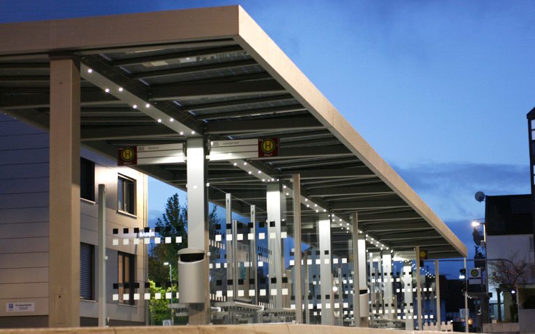 Überdachung Typ Z mit LED Beleuchtung in Laichingen