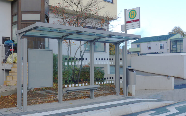 3-Feld Wartehalle Typ F-TRAM am ZOB Laichingen