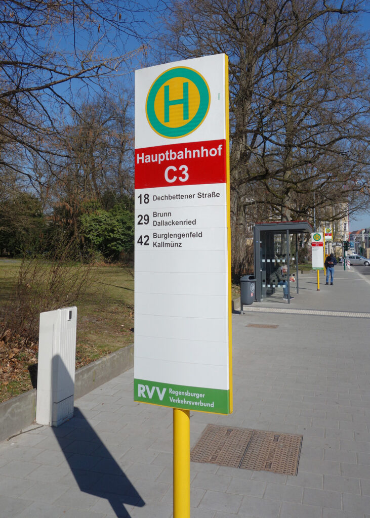 MODULAR-S in Regensburg ohne Sockelschild