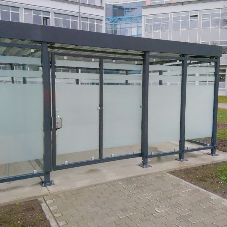 PROTECT Unterstand mit 2-flügeliger Zugangstür