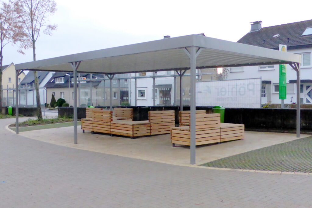 Meetingpoint als Pausenüberdachung