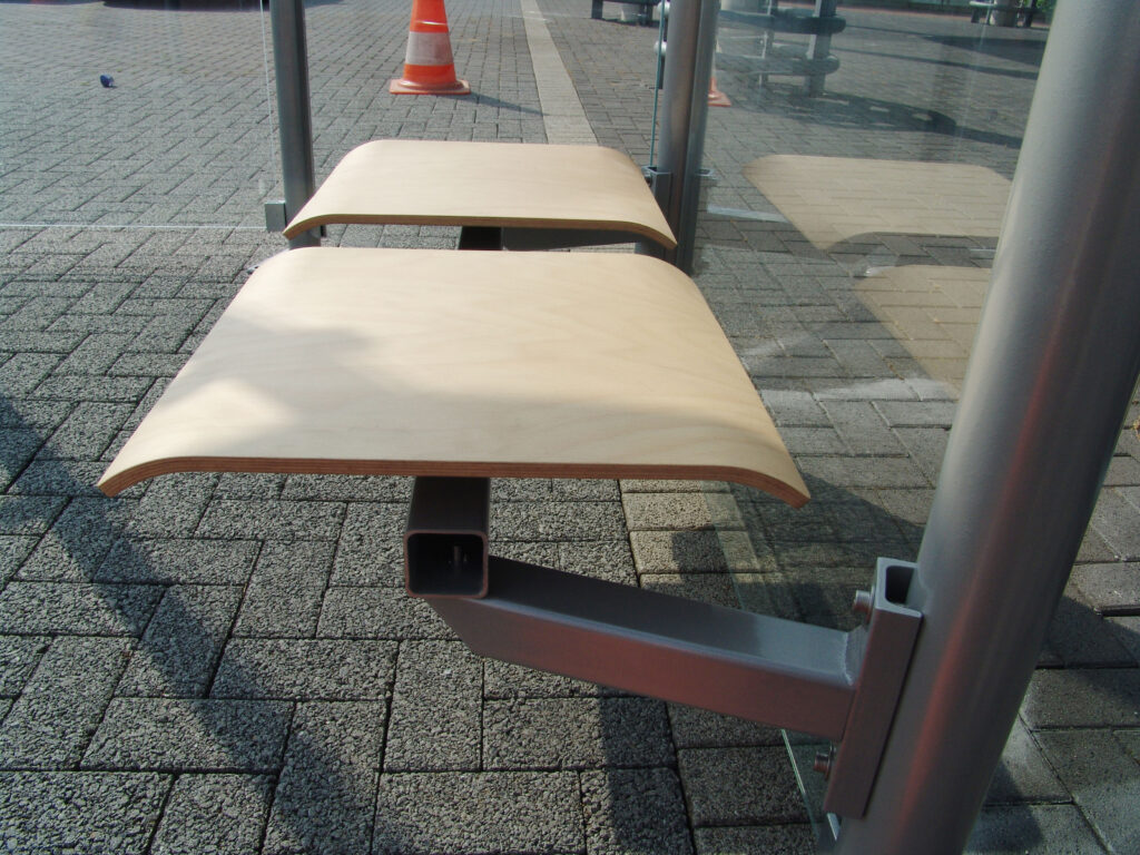 Einzelsitzschale WOOD-I für Raucherpavillon