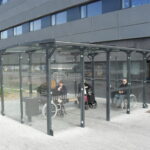 Raucherüberdachung Typ F mit LED-Beleuchtung in Ostende (Belgien)