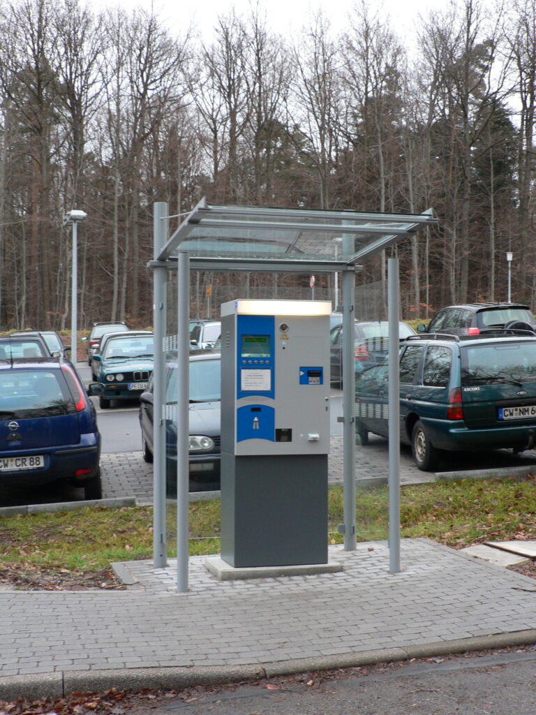 Klein-Überdachung System O: Ein Unterstand für den Parkscheinautomat