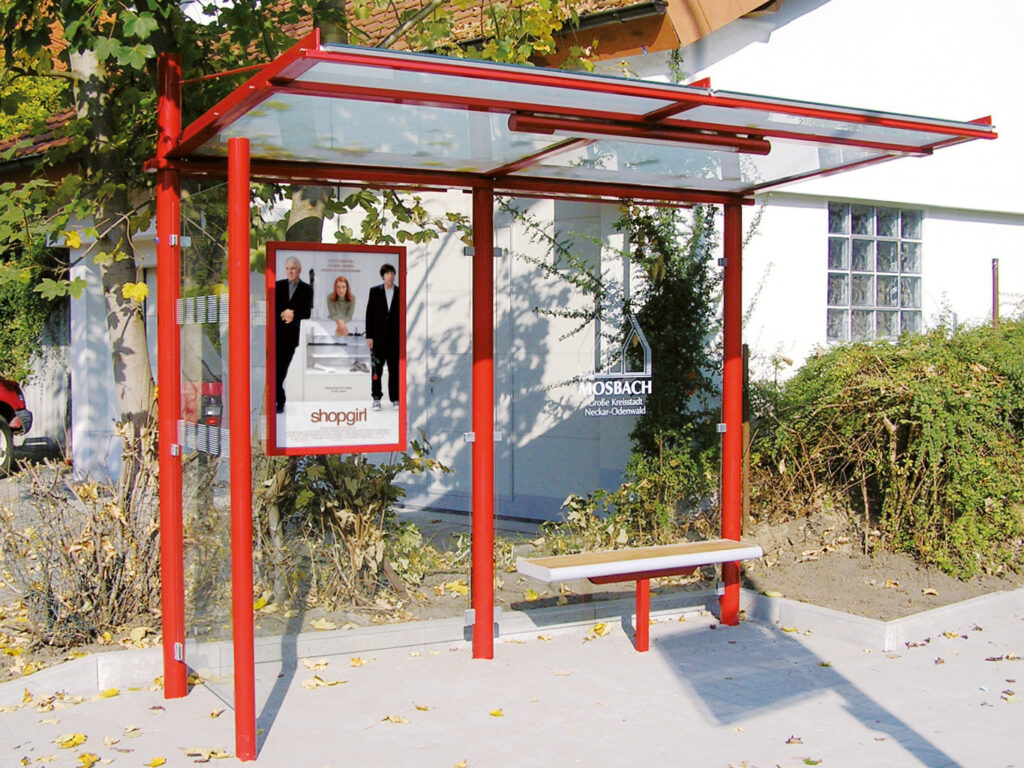 Vitrine MT 1.48 in Wartehalle System O