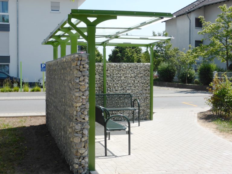 Überdachung Baureihe F über Eck-Lösung mit Zaungabionen
