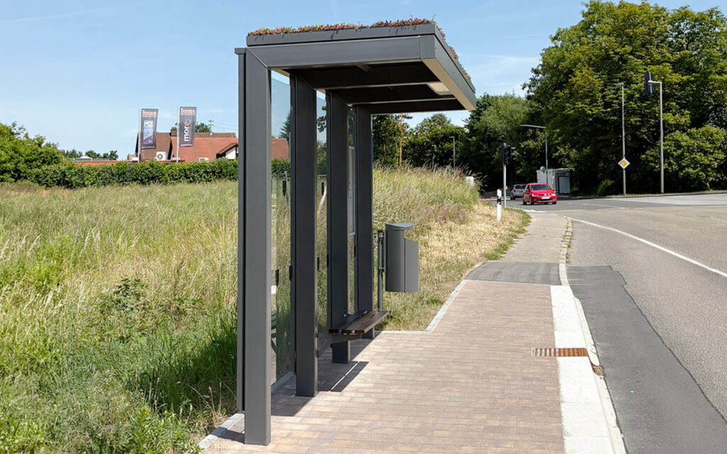 Wartehalle A-G mit Gründach ohne Seitenwand