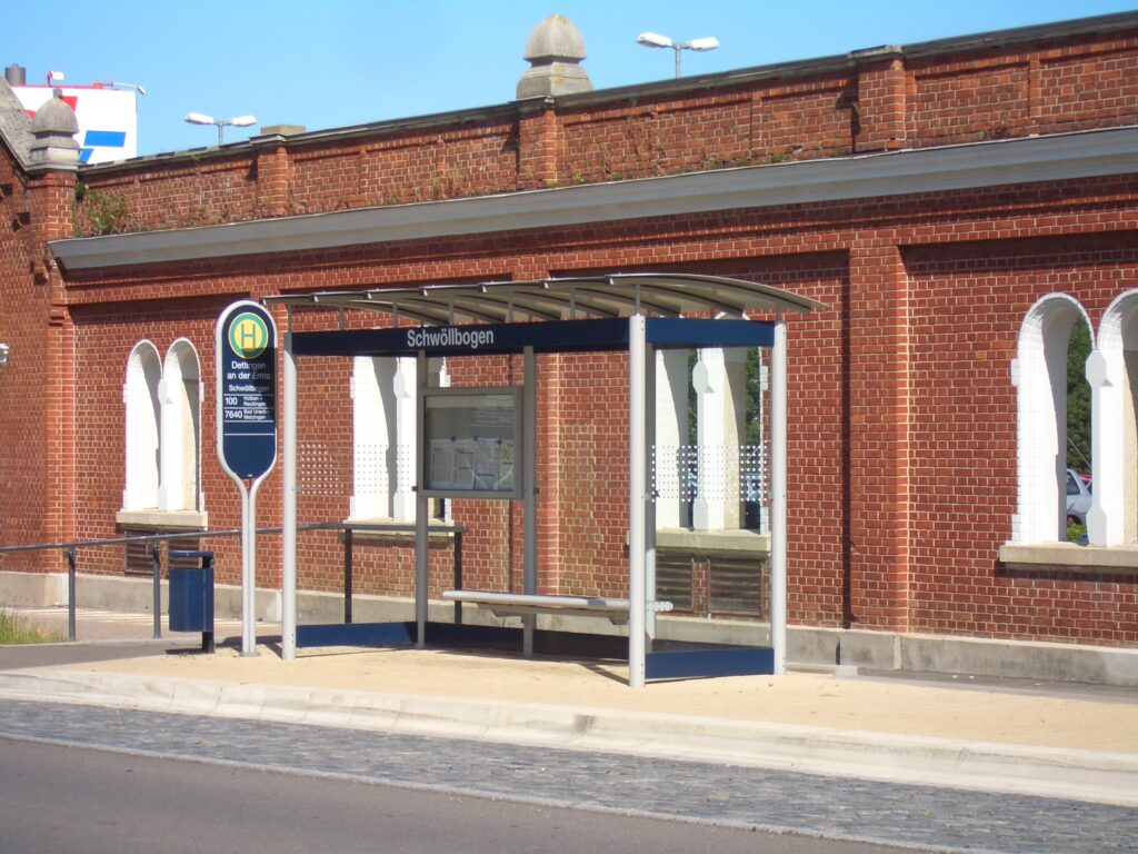 Wartehalle System BASIC mit Bogendach Dettingen