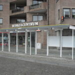 Wartehalle System C in Lokeren mit Haltestellenband