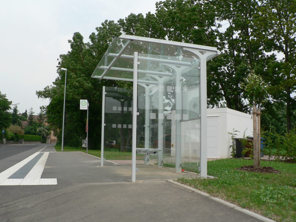 Wartehalle System F (Köcherfundament)