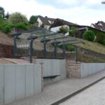 Wartehalle System F (Sonderabmessungen zur Montage auf Mauer)