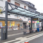 Wartehalle O doppelzeilig mit Gitterträger