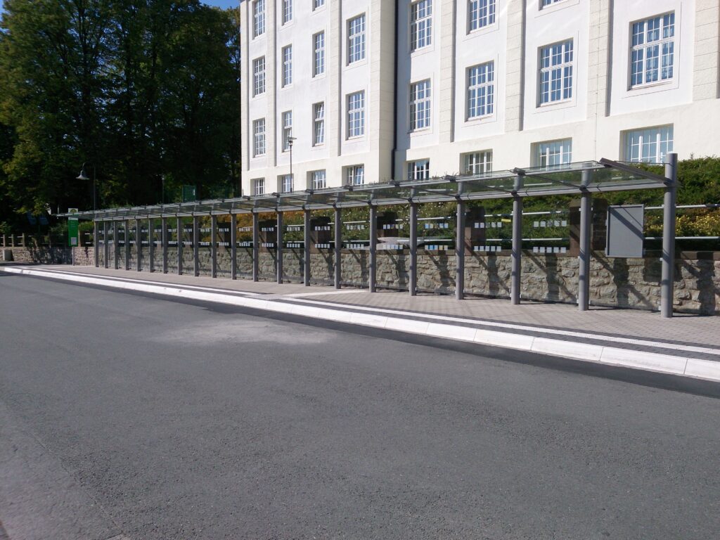 Wartehalle System O Bad Driburg