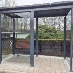 Unterstand für Personenschutz-Personal mit Gründach