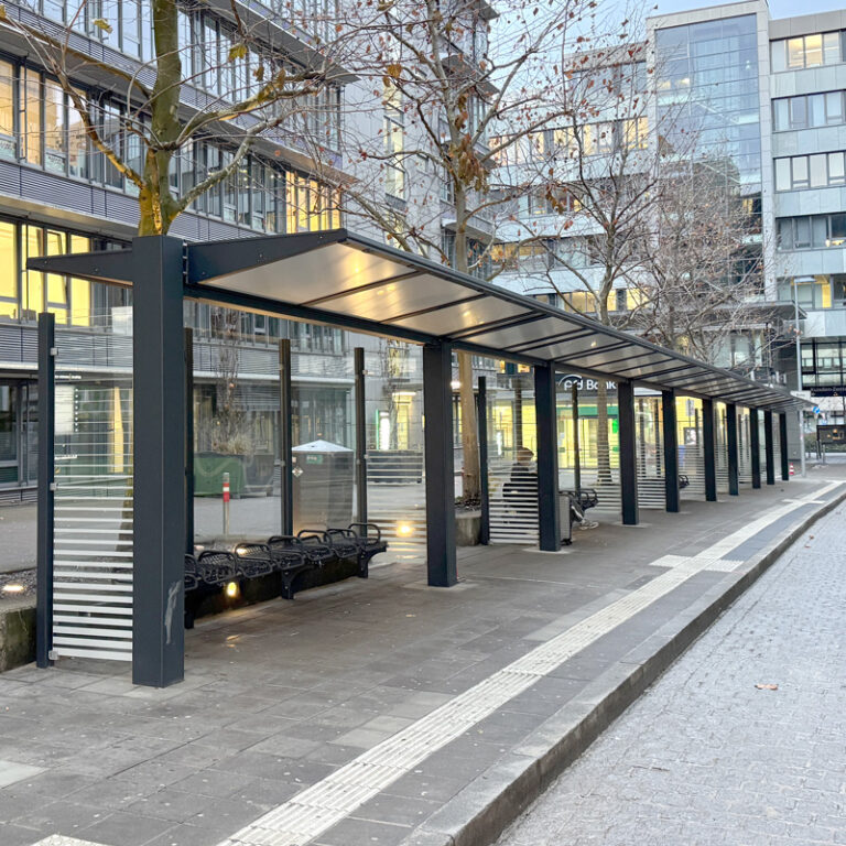 Haltestellenüberdachung als Y-Dach in Nürnberg