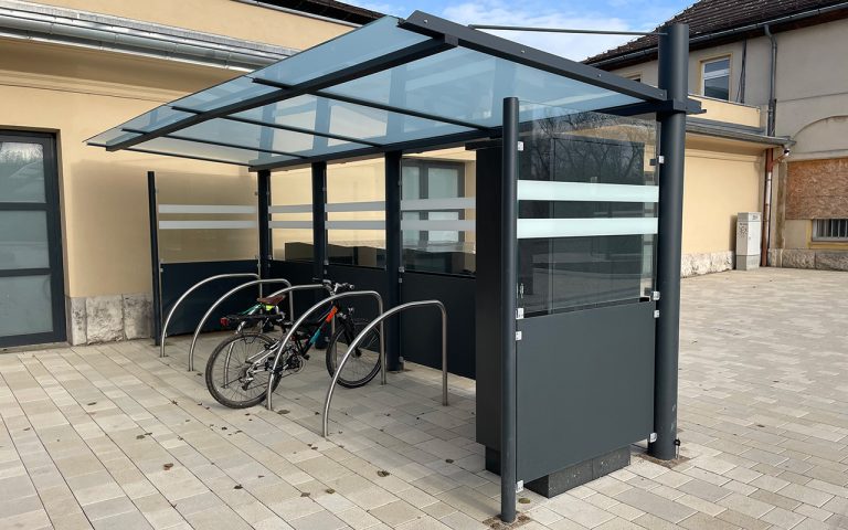 Fahrradunterstand FAA-O einzeilig mit Glasdach