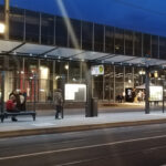 Überdachung System N in Dessau bei Nacht