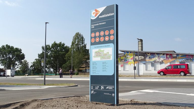 FIS 6-N mobil.nrw Stele am ZOB Wehdem