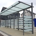 Wartehalle System O einzeilig mit Sitzbank Typ L