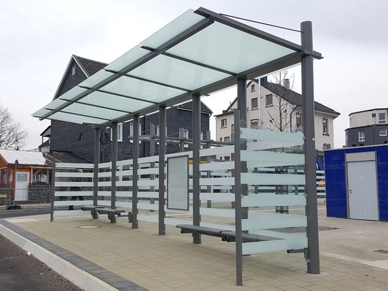 Wartehalle System O einzeilig mit Sitzbank Typ L